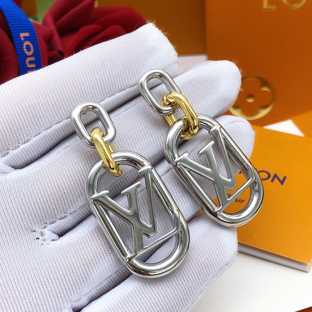Louis Vuitton Two-Tone Tassel Polished Earrings - album image 5