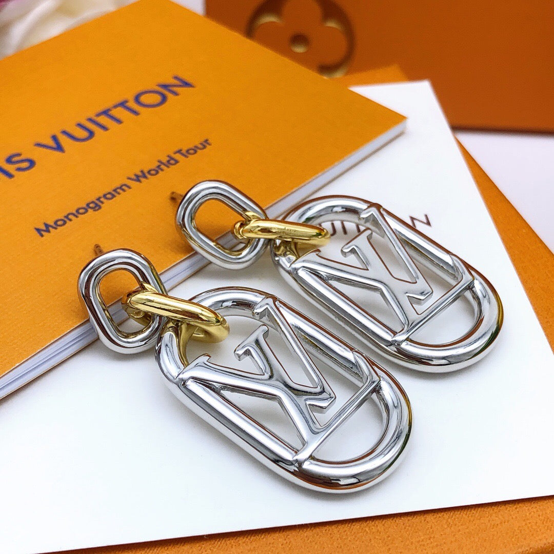 Louis Vuitton Two-Tone Tassel Polished Earrings - album image 4
