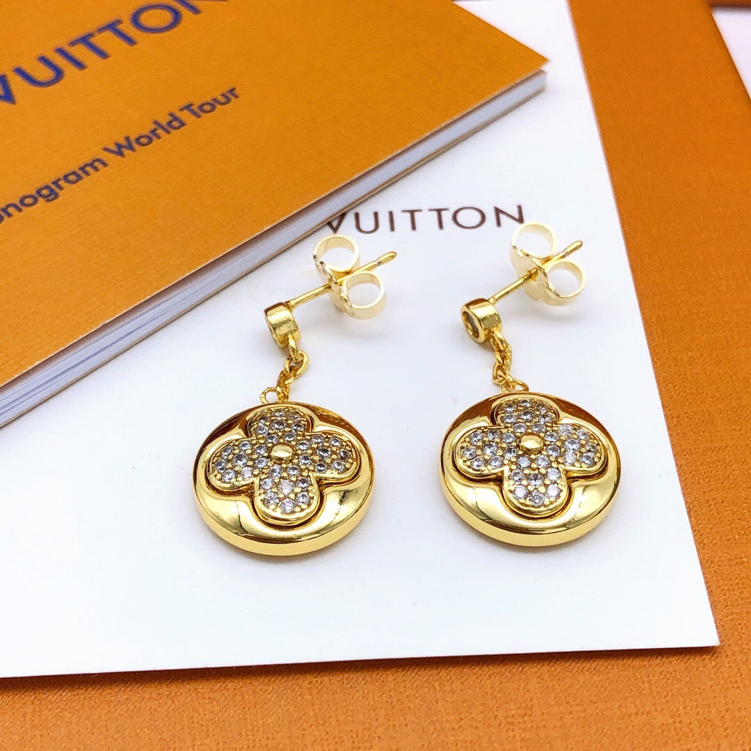 Louis Vuitton Circular Tassel Earrings - album image 4