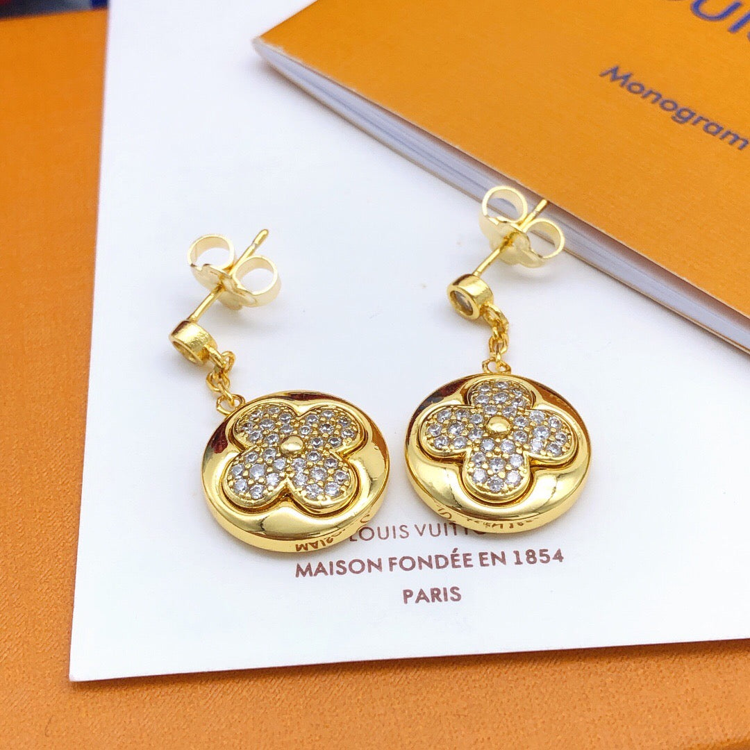 Louis Vuitton Circular Tassel Earrings - album image 1