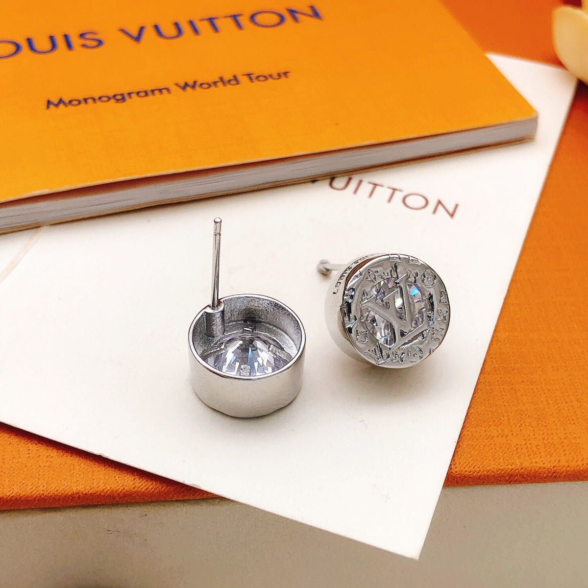 Louis Vuitton Silver-Tone Circular Earrings - album image 4