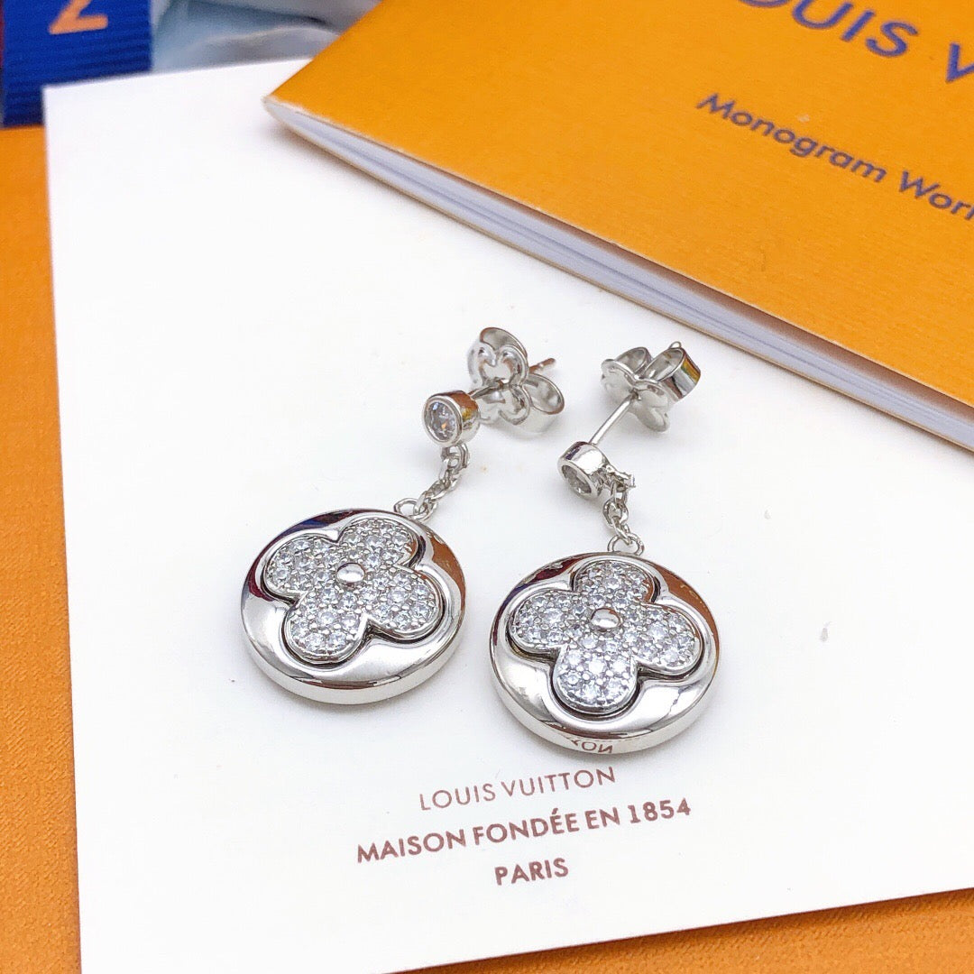 Louis Vuitton Silver-Tone Tassel Earrings - album image 3