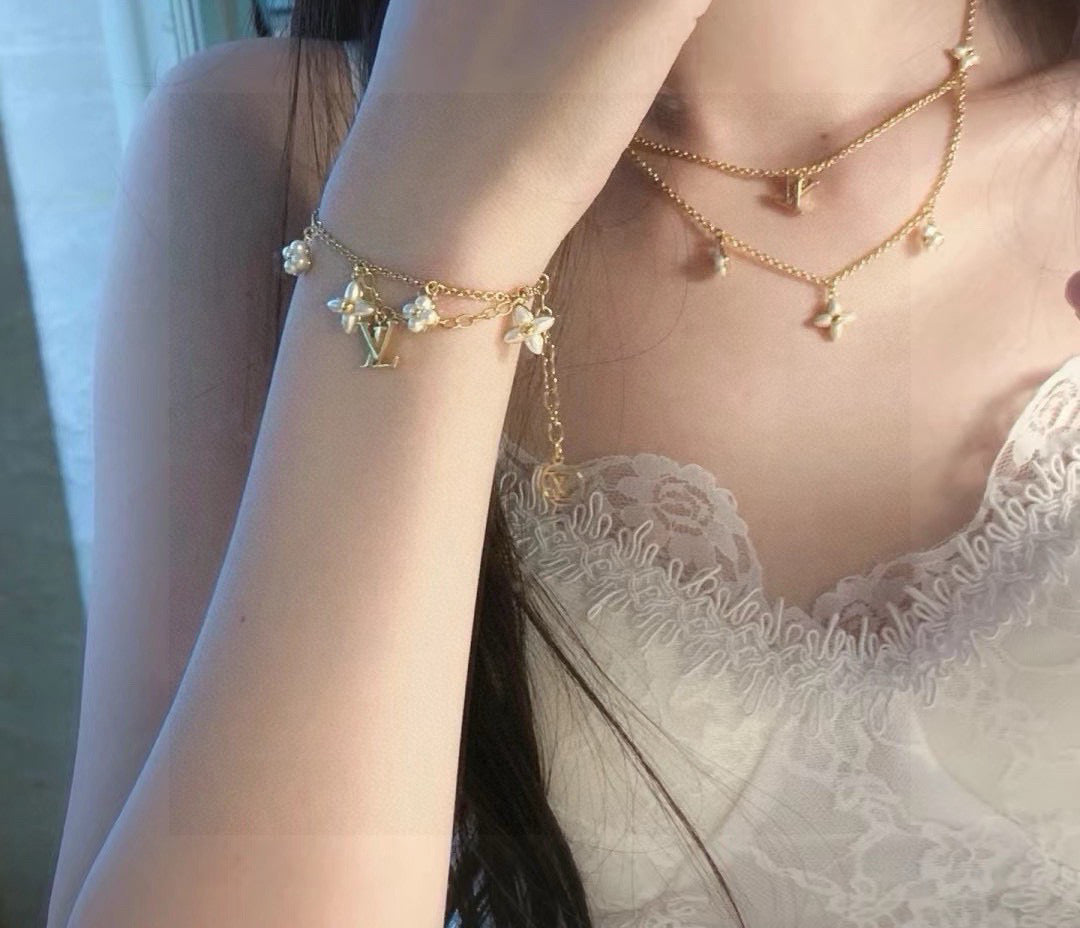 Louis Vuitton LV Letter Necklace - album image 4