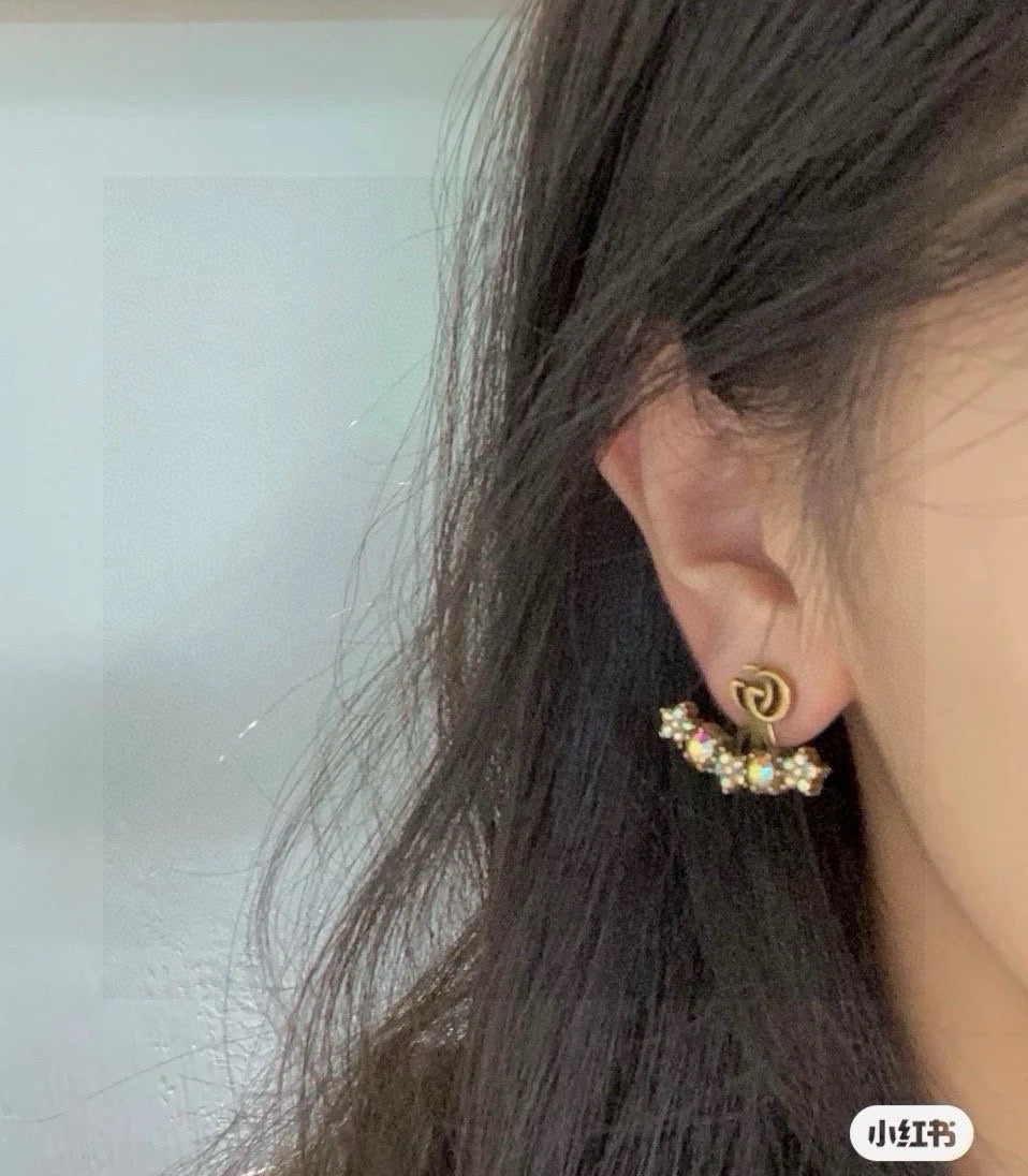 Gucci Interlocking G Gold-Tone White Pearl GG Letter Stud Earrings - album image 4