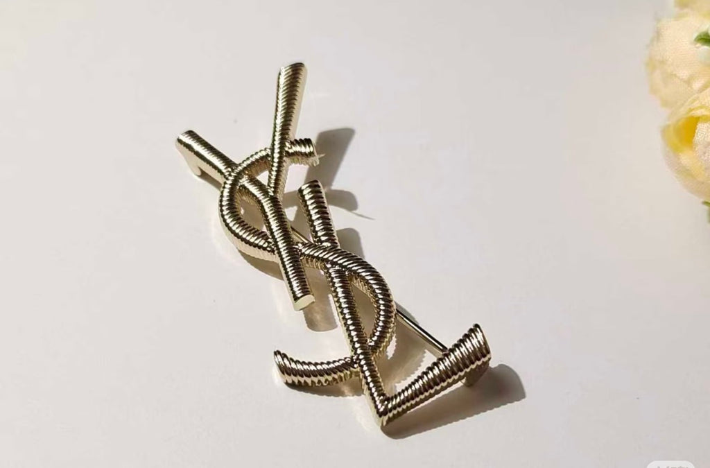 Saint Laurent Gold-Tone Ribbed Monogram Brooch - album image 4