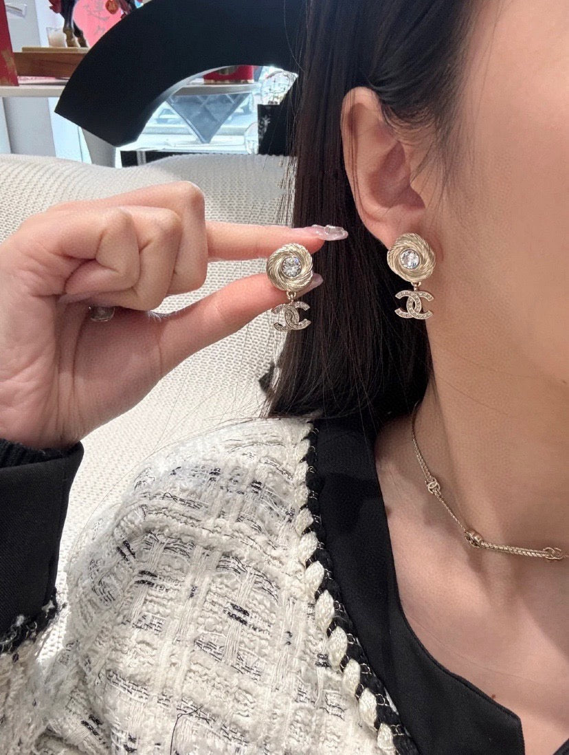 Chanel Interlocking C Gold-Tone Stud Earrings - album image 6