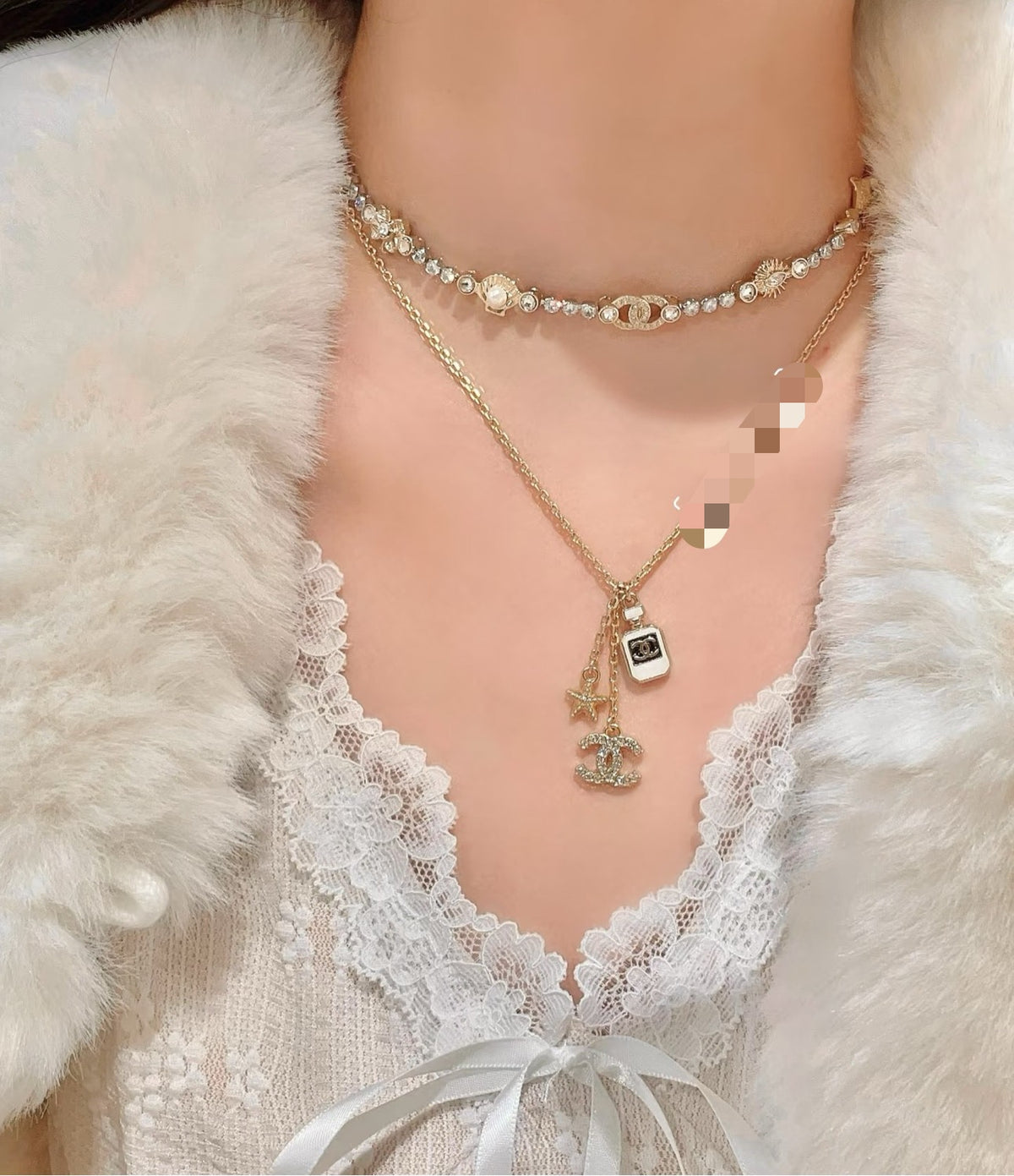 Chanel Interlocking C Shell Gold-Tone Pearl Pendant Necklace - album image 6
