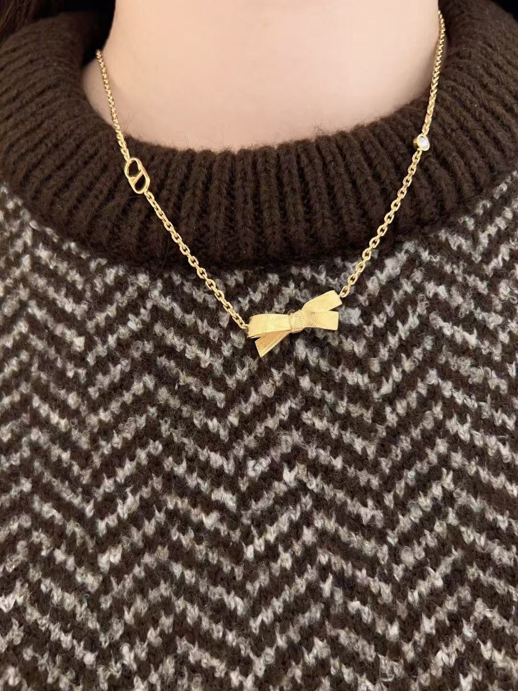 Dior Metallic Bow Pendant Necklace - product image 3