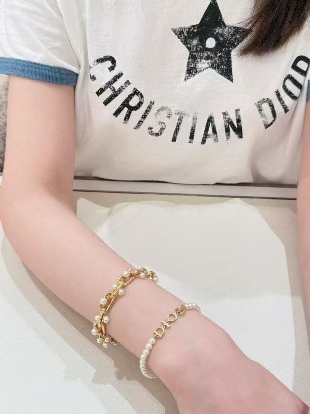 Dior J'Adior Pearl-Look Letter Bracelet - product image 4