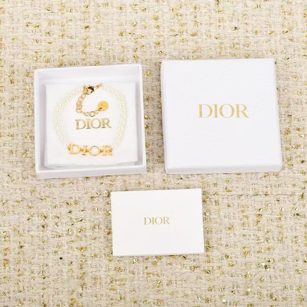 Dior J'Adior Pearl-Look Letter Bracelet - product image 3