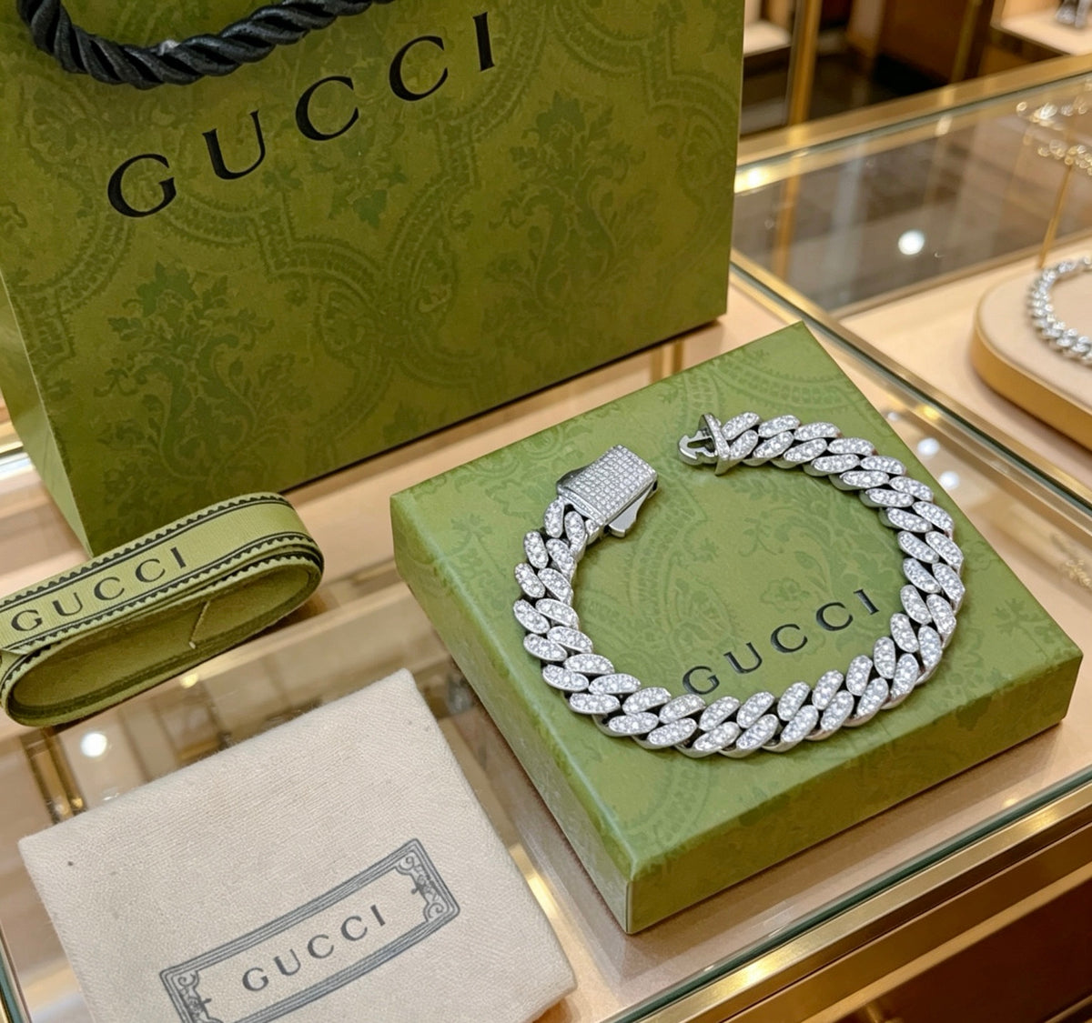 Gucci Crystal Accent Cuban Link Bracelet - album image 4