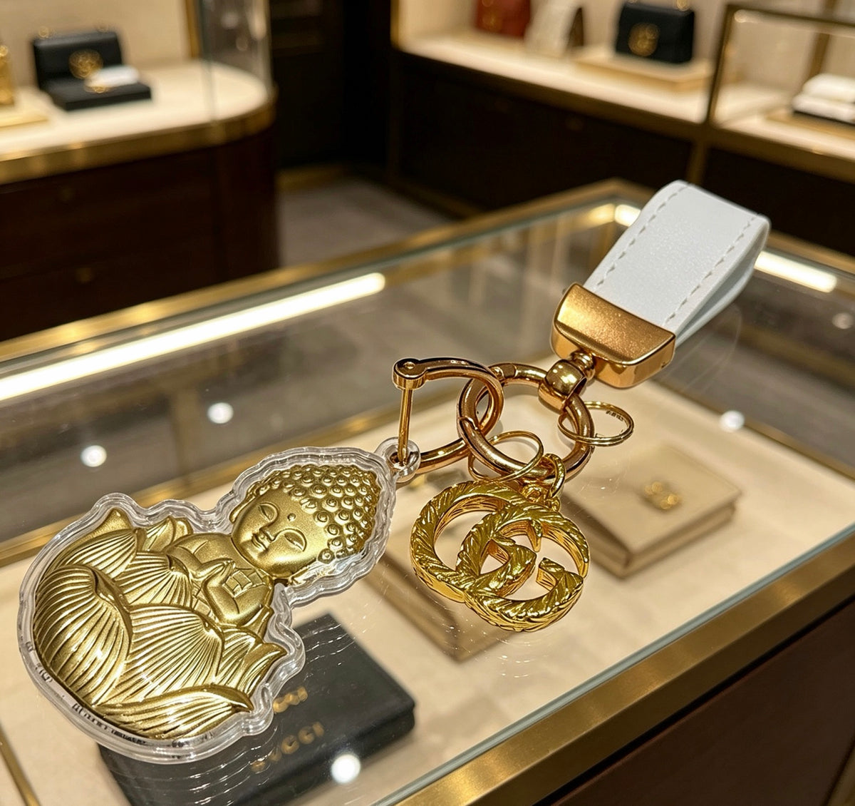 Gucci Anger Forest Interlocking G Key Keychain - album image 4