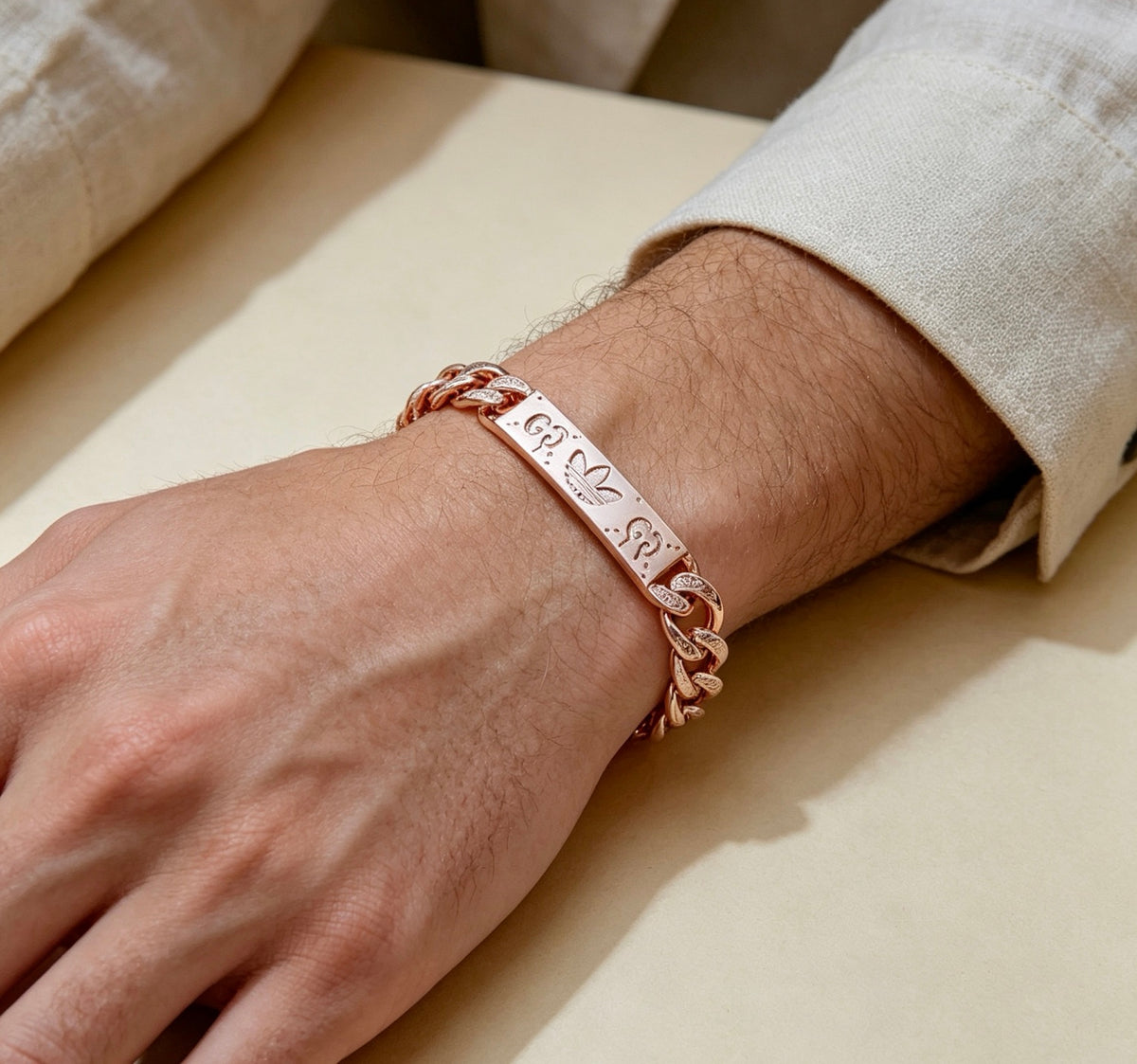 Gucci Rose Gold-Tone GUCCI Plaque Chain Bracelet - album image 3