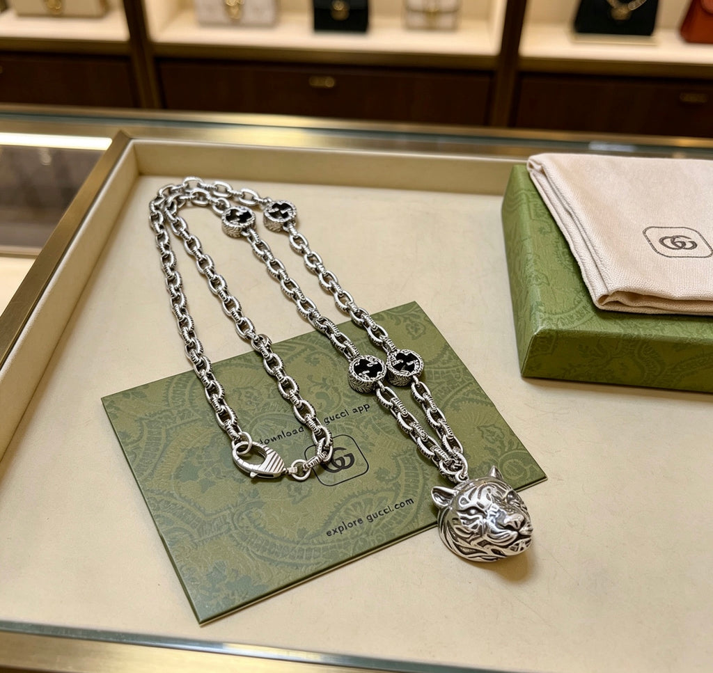 Gucci Anger Forest Interlocking G Antique Silver-Tone Silver-Tone Antiqued Chain Necklace - album image 4