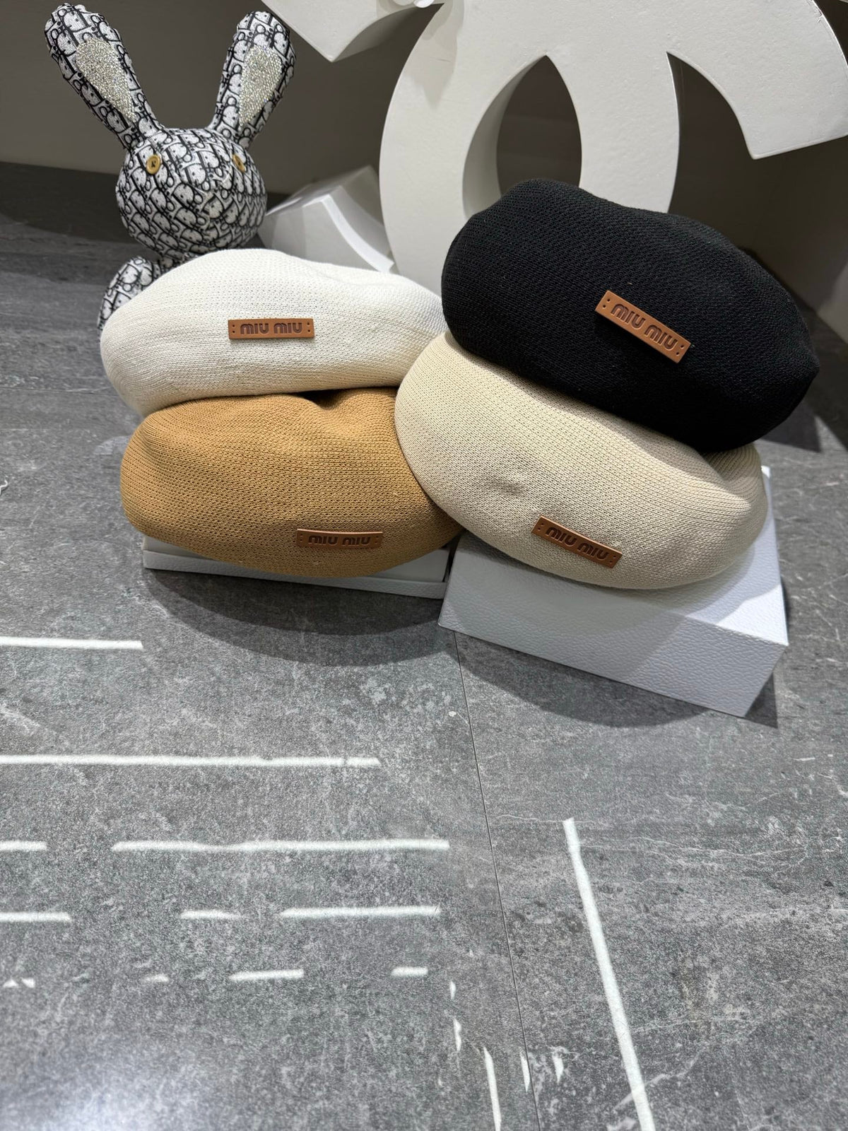 Miu Miu Beret - image 5