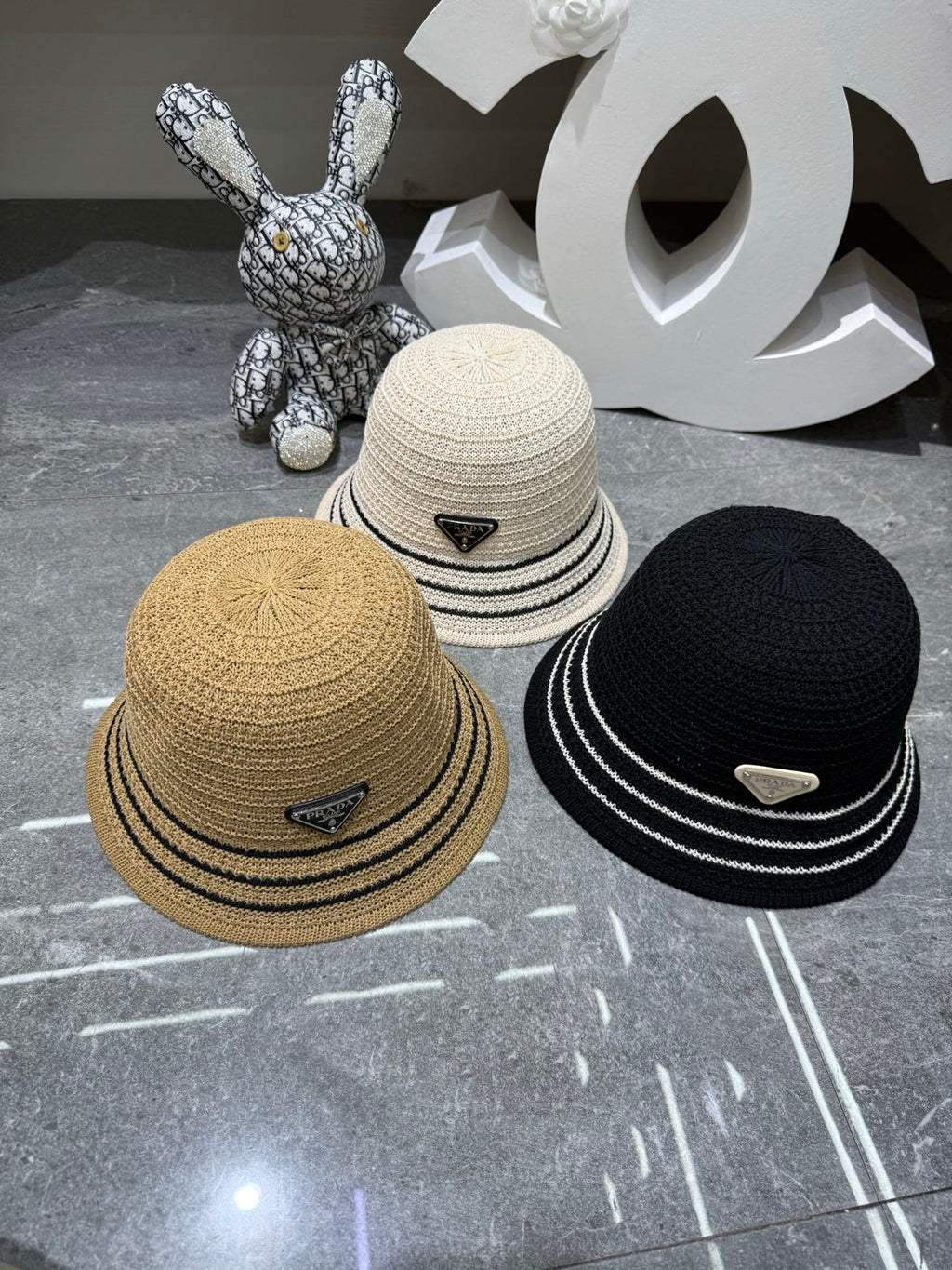 Prada Knit Bucket Hat - image 4