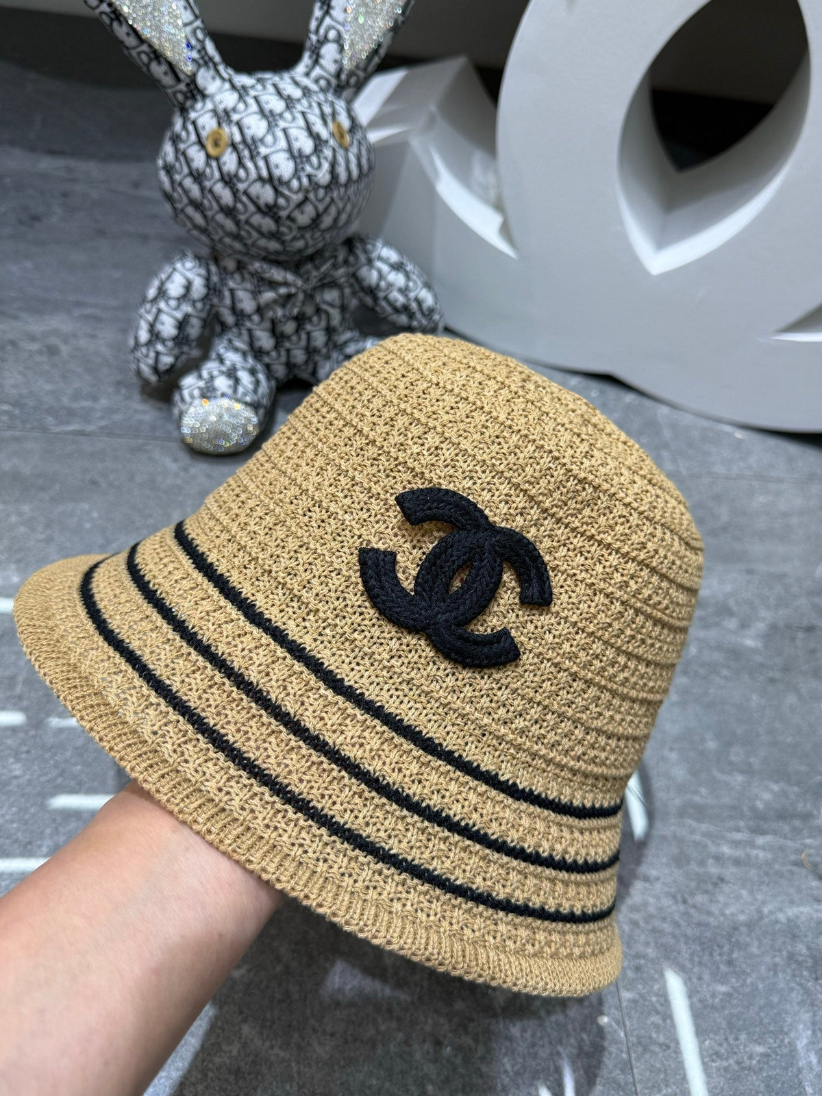 Chanel Knit Bucket Hat - image 9