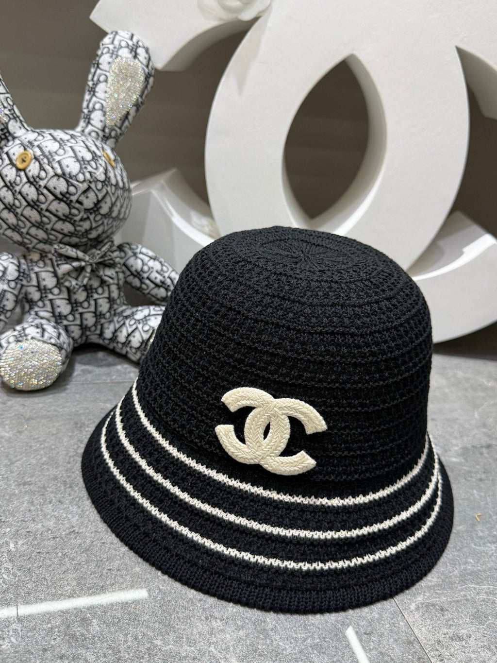 Chanel Knit Bucket Hat - image 8