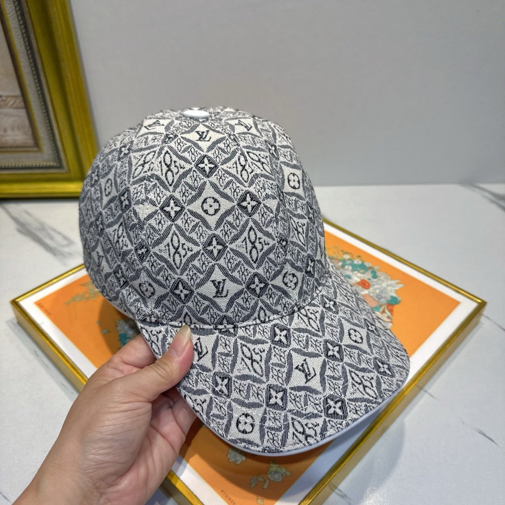 Louis Vuitton Baseball Cap - image 7