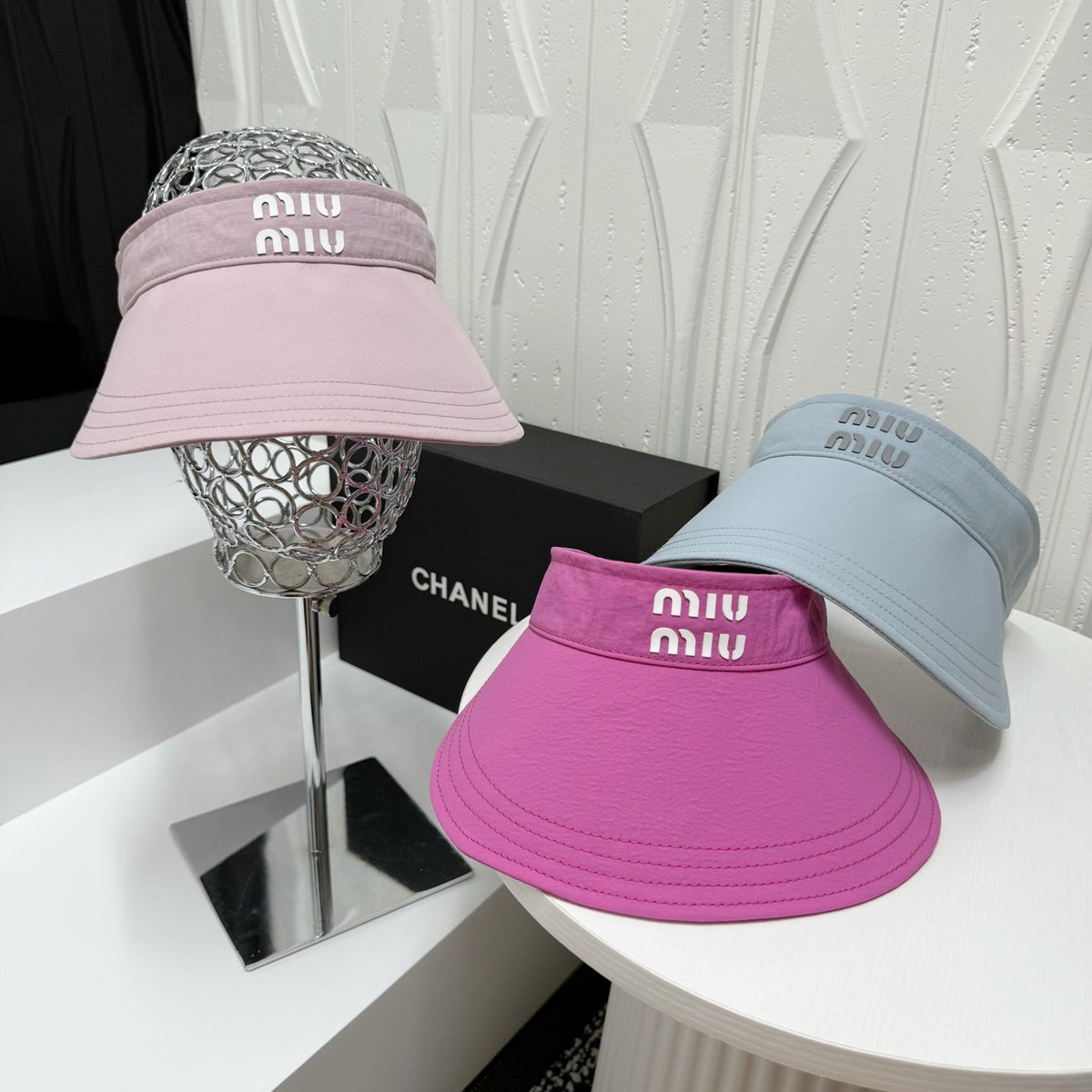 Miu Miu Visor - image 8