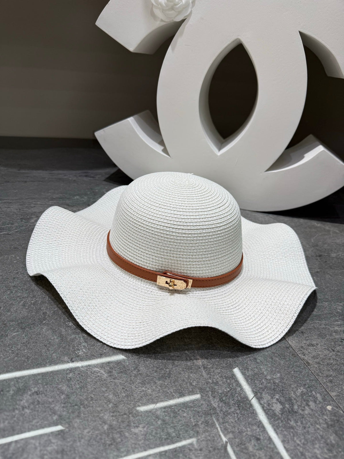 Hermes Woven Open Knit Hat - image 9