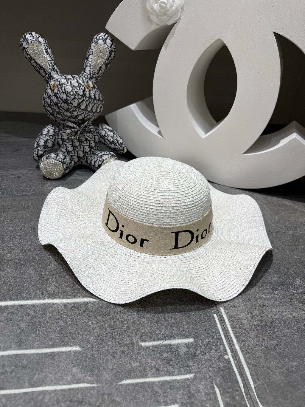 Dior Woven Open Knit Hat - image 9