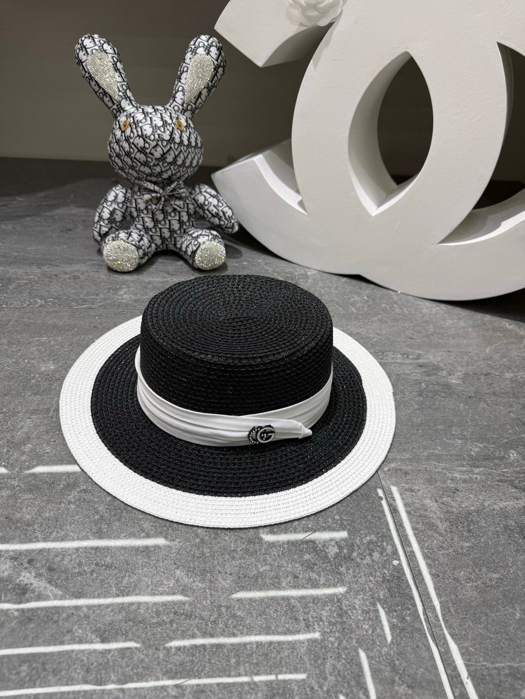 Gucci Woven Open Knit Hat - image 9