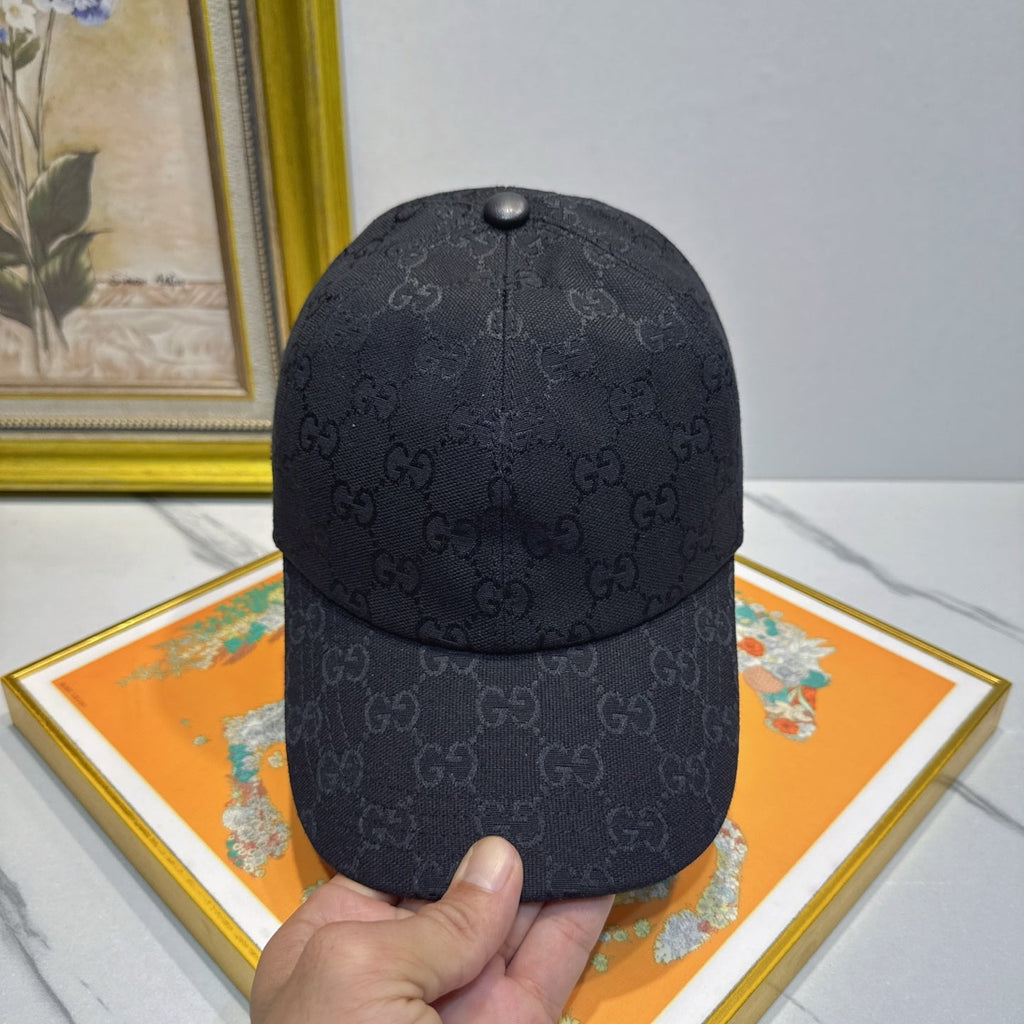 Gucci Baseball Cap - image 5