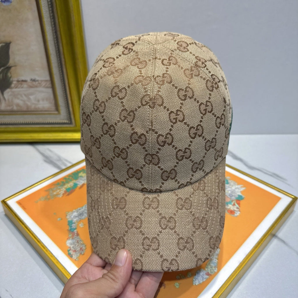 Gucci Baseball Cap - image 5