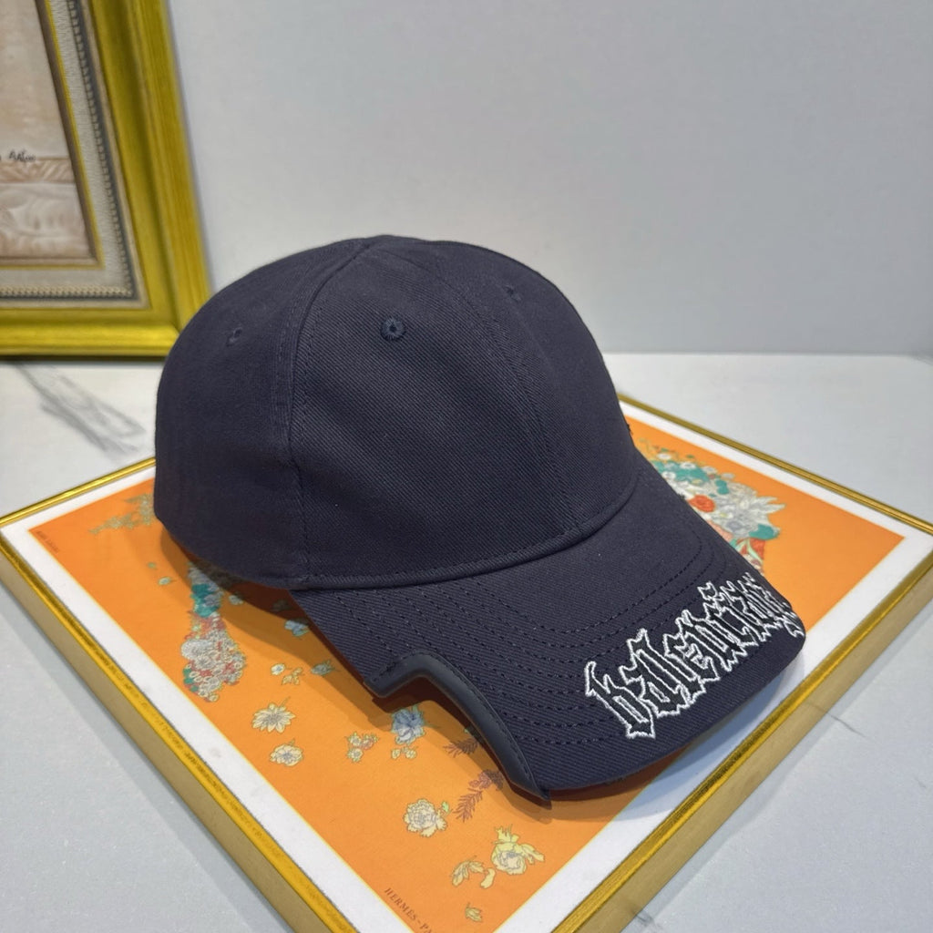Balenciaga Baseball Cap - image 3