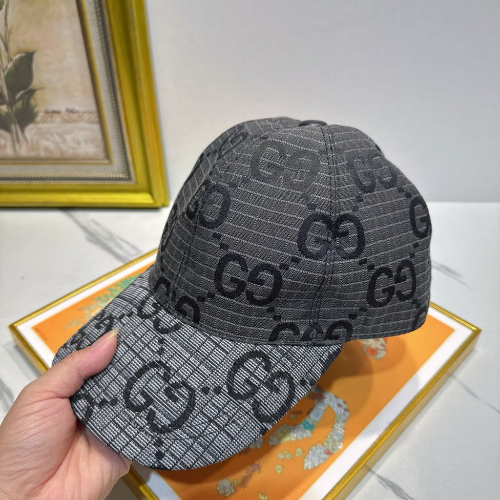 Gucci Baseball Cap - image 6