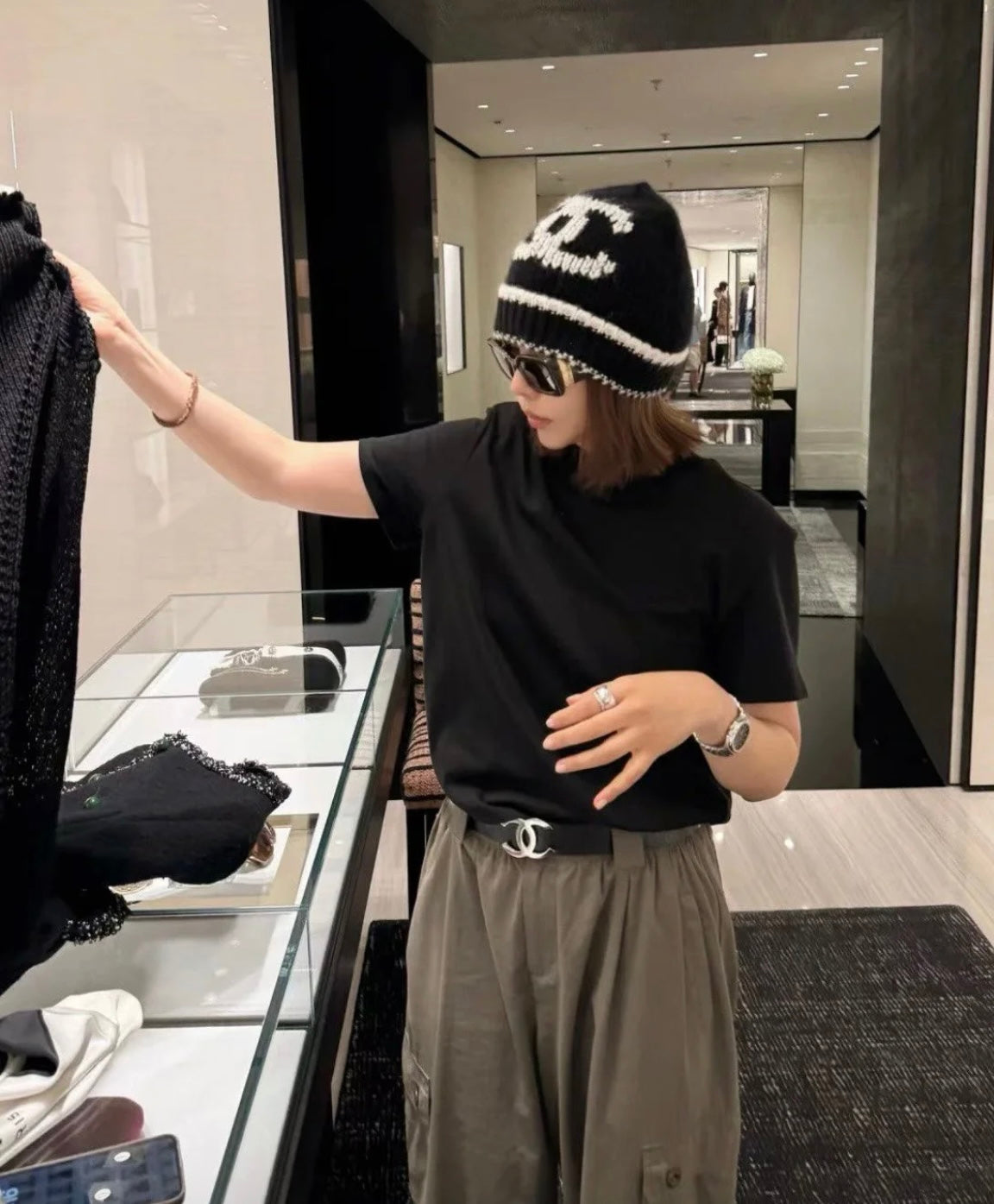 Chanel Knit Beanie - image 13