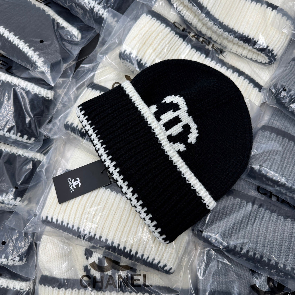 Chanel Knit Beanie - image 10