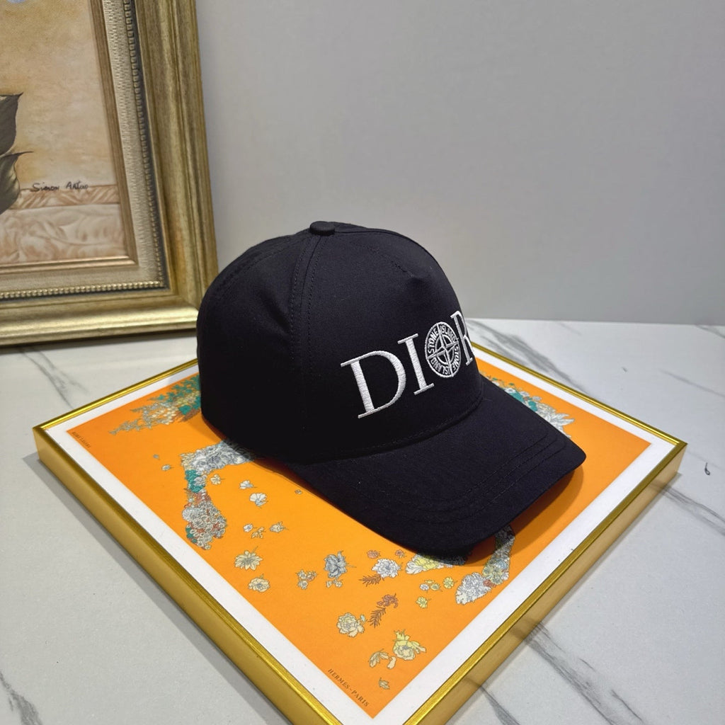 Dior Baseball Cap - image 3