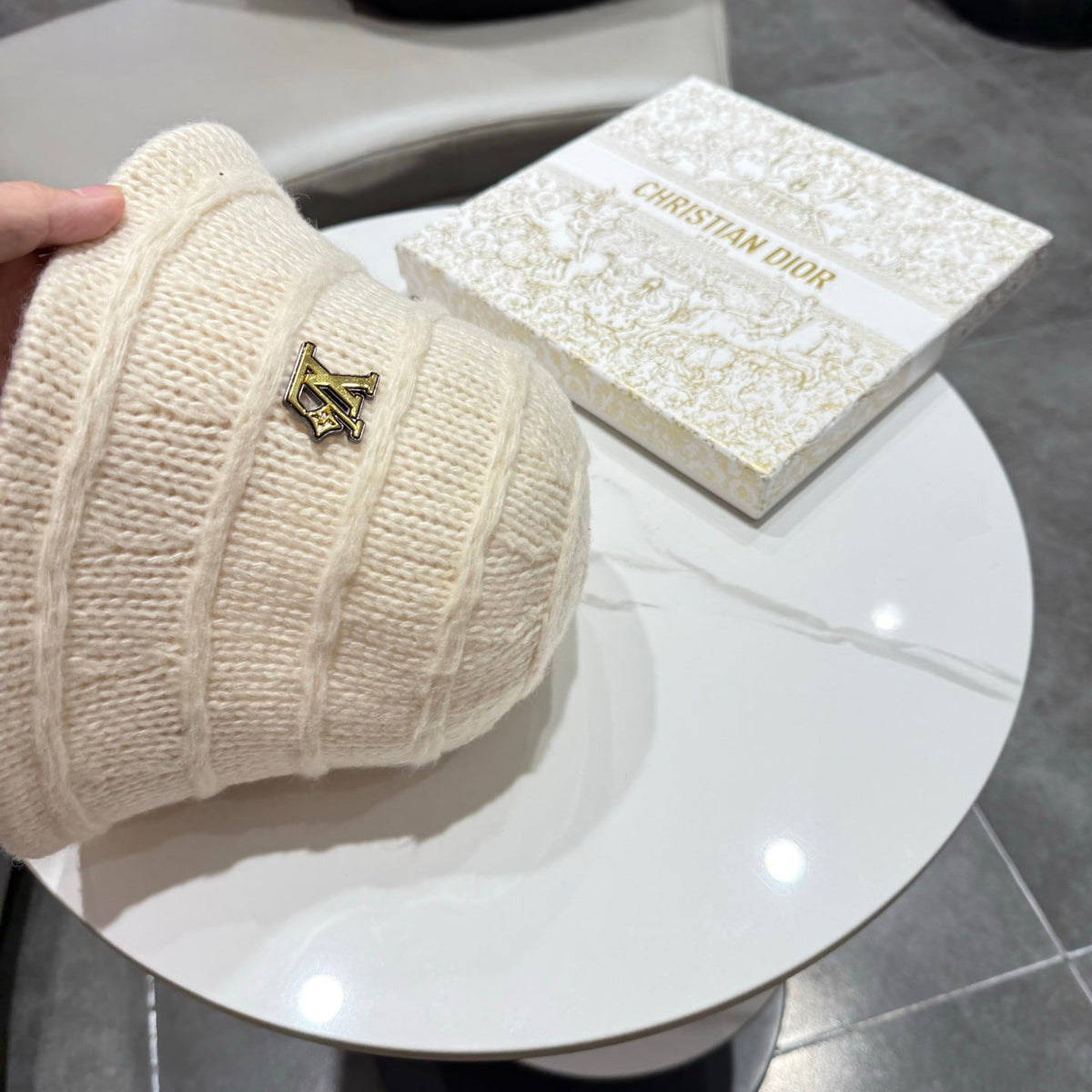 Louis Vuitton Knit Bucket Hat - image 4