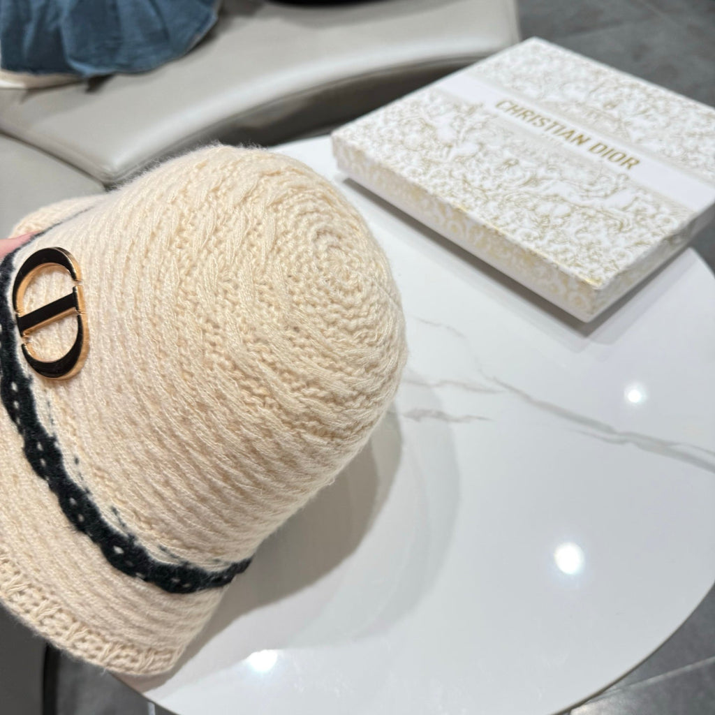 Dior Open Knit Bucket Hat - image 4