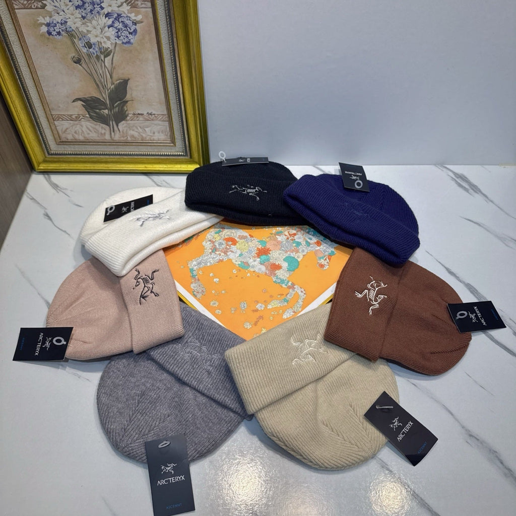 Beanie - image 2