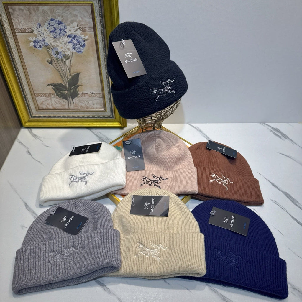 Beanie - image 3