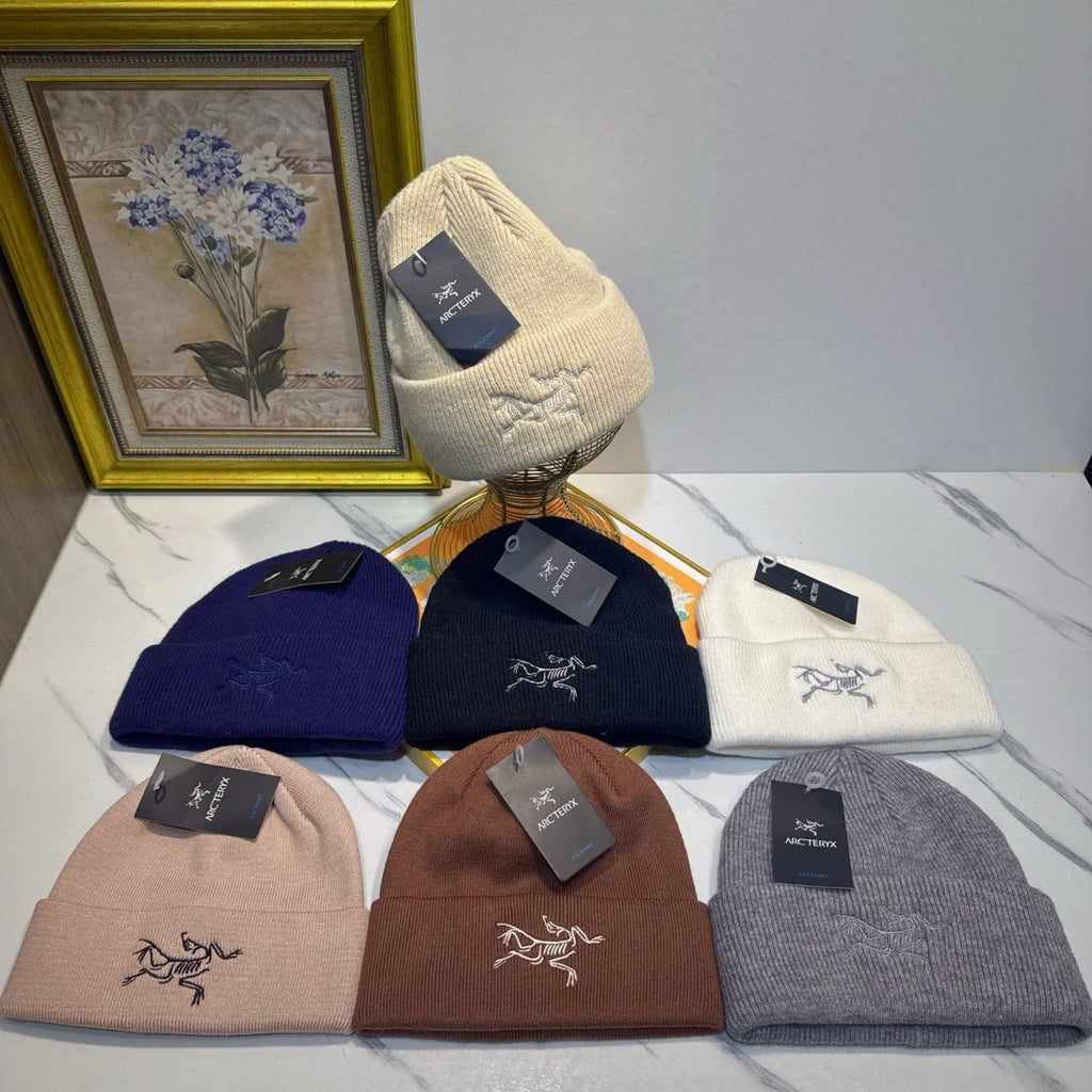 Beanie - image 8