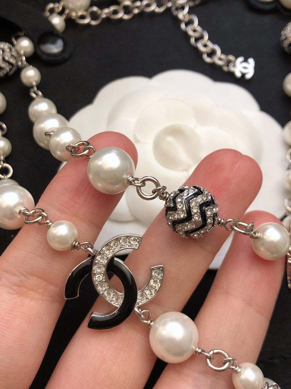 Chanel Interlocking C Pearl Chain Belt - album image 5